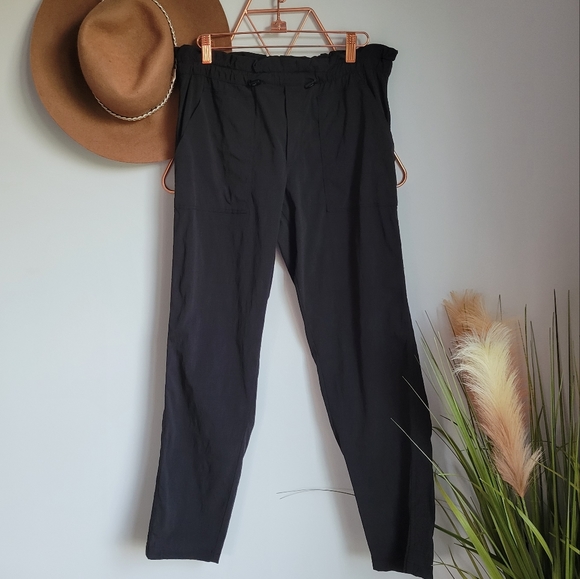 Athleta, Trekkie Nylon Drawstring Paper Bag Black Active Nylon Pants, 8 - Picture 10 of 10